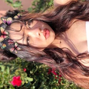 Meet your Posher, Alinah